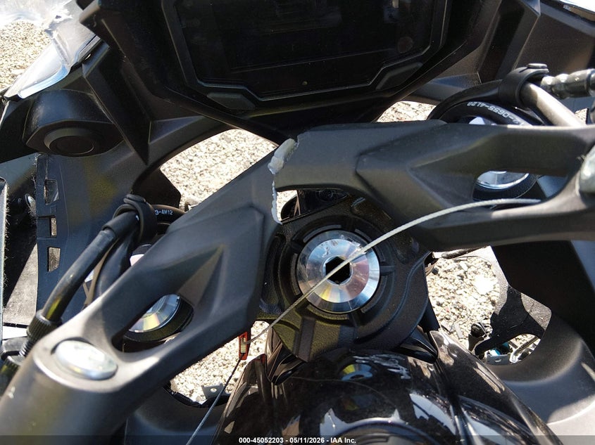 2025 Kawasaki Ex650 P VIN: ML5EXEP14SDAF2765 Lot: 45052203