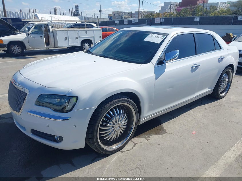 Vin: 2c3ca6ct2bh531383, lot: 45549852, chrysler 300c 20112