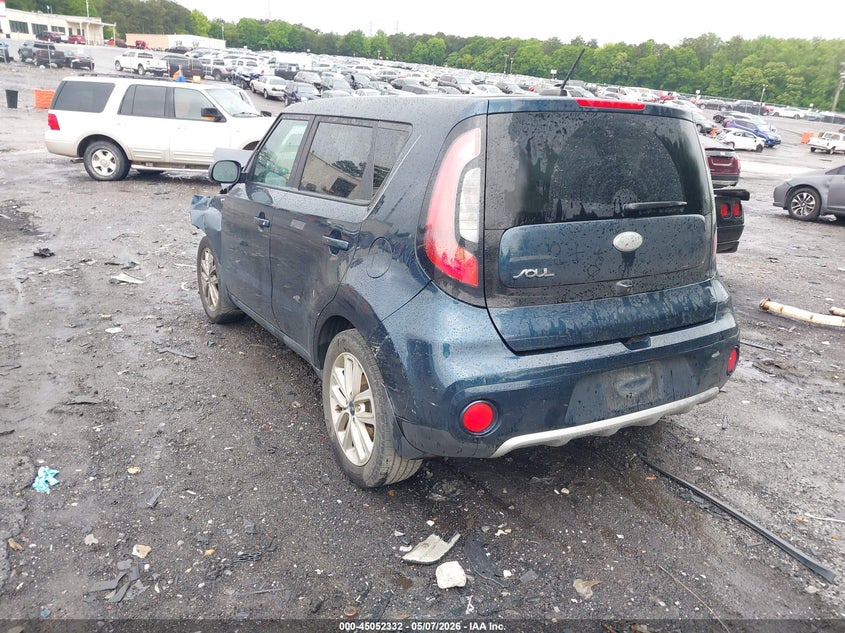 2017 KIA SOUL auction photo 3