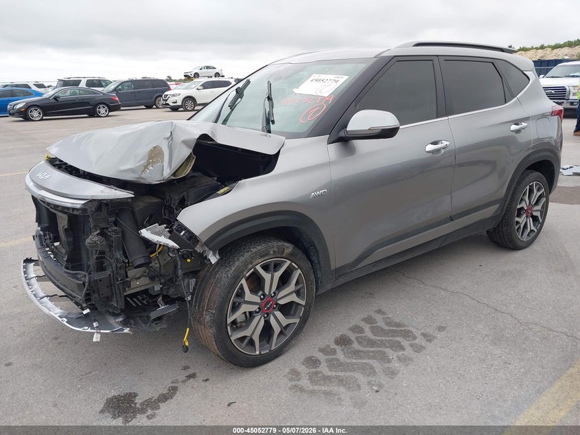 2023 KIA SELTOS auction photo 2