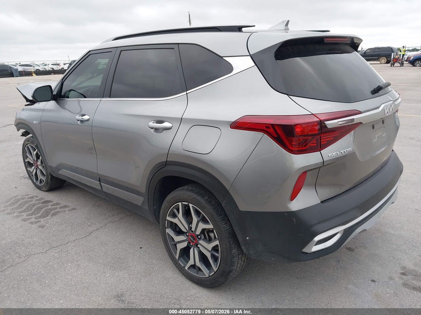 2023 KIA SELTOS auction photo 3