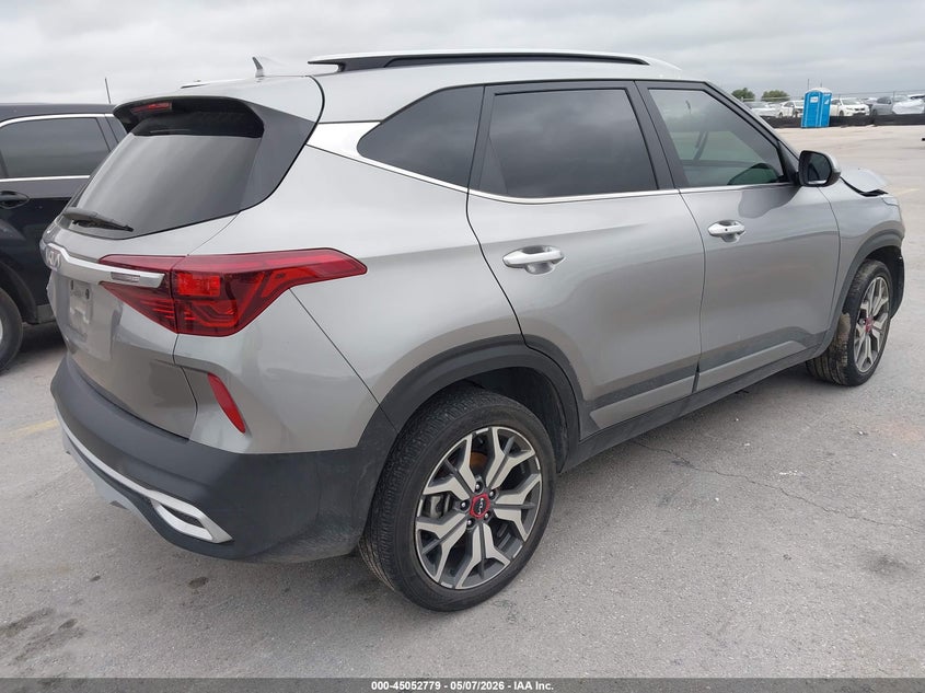 2023 KIA SELTOS auction photo 4
