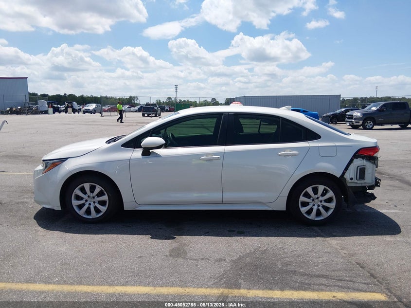 TOYOTA COROLLA - zdjęcie 14