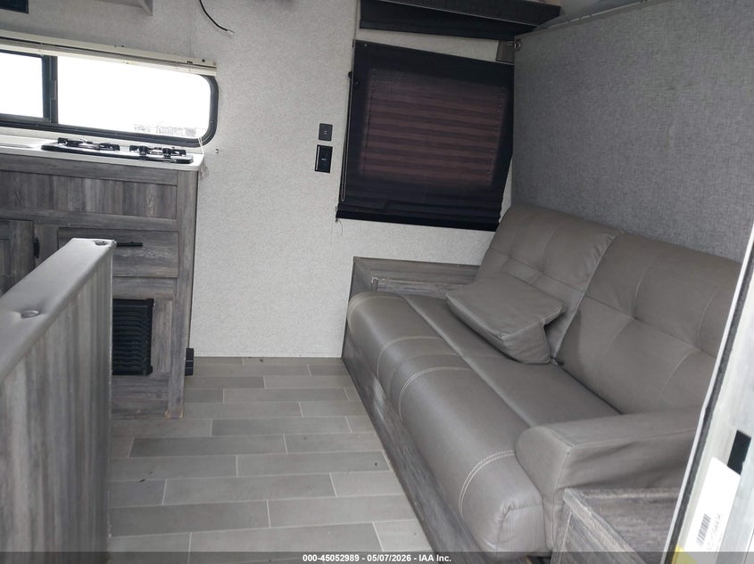 2020 FOREST RIVER WILDWOOD 179DBK 21' auction photo 8