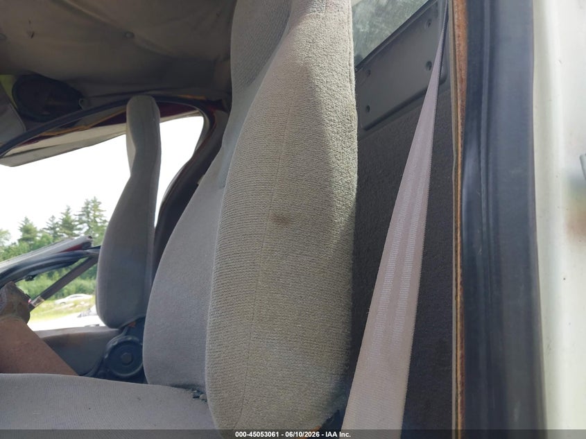 1997 FORD H-SERIES auction photo 7