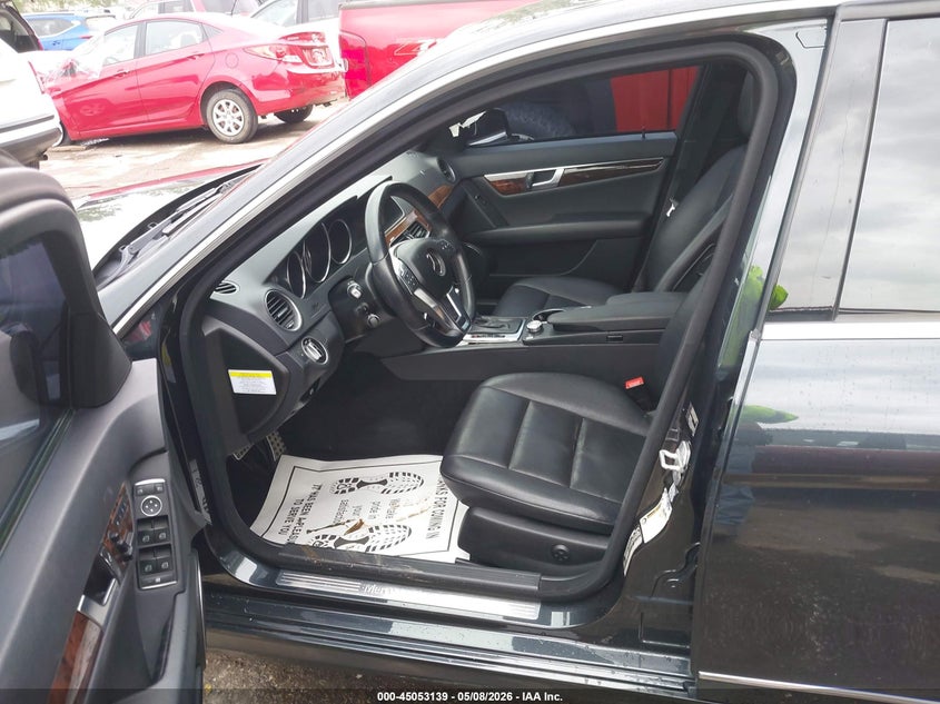 2013 MERCEDES-BENZ C 300 auction photo 5