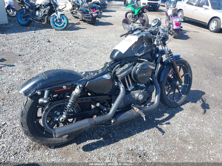 2021 HARLEY-DAVIDSON XL883 auction photo 4
