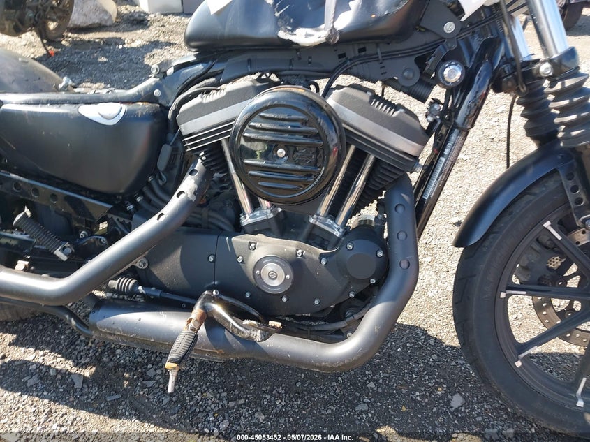 2021 HARLEY-DAVIDSON XL883 auction photo 8