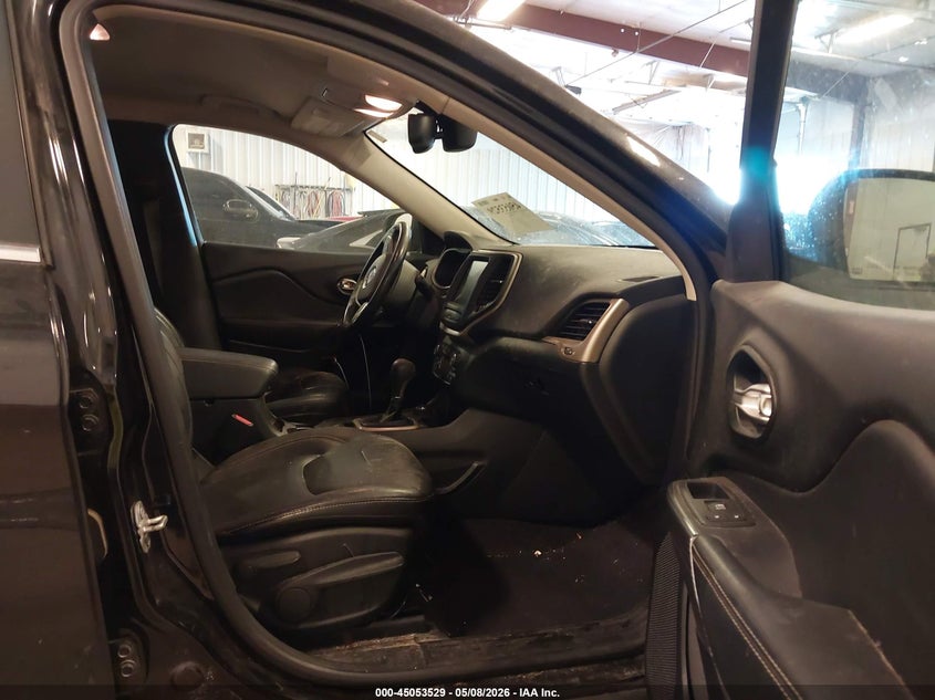 2016 JEEP CHEROKEE auction photo 5