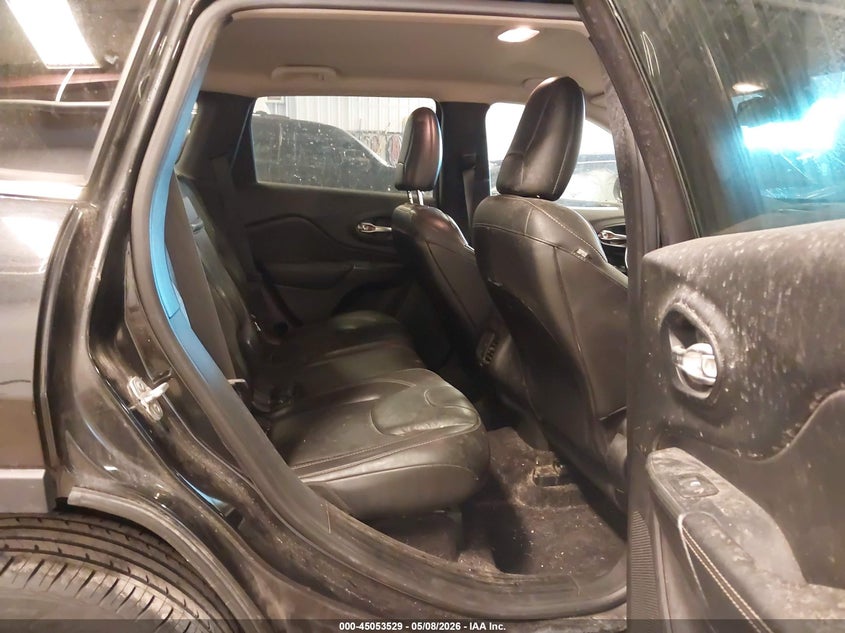 2016 JEEP CHEROKEE auction photo 8