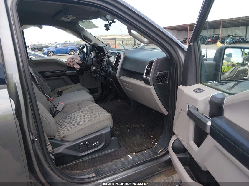 2016 FORD F-150 XLT — Photo 5
