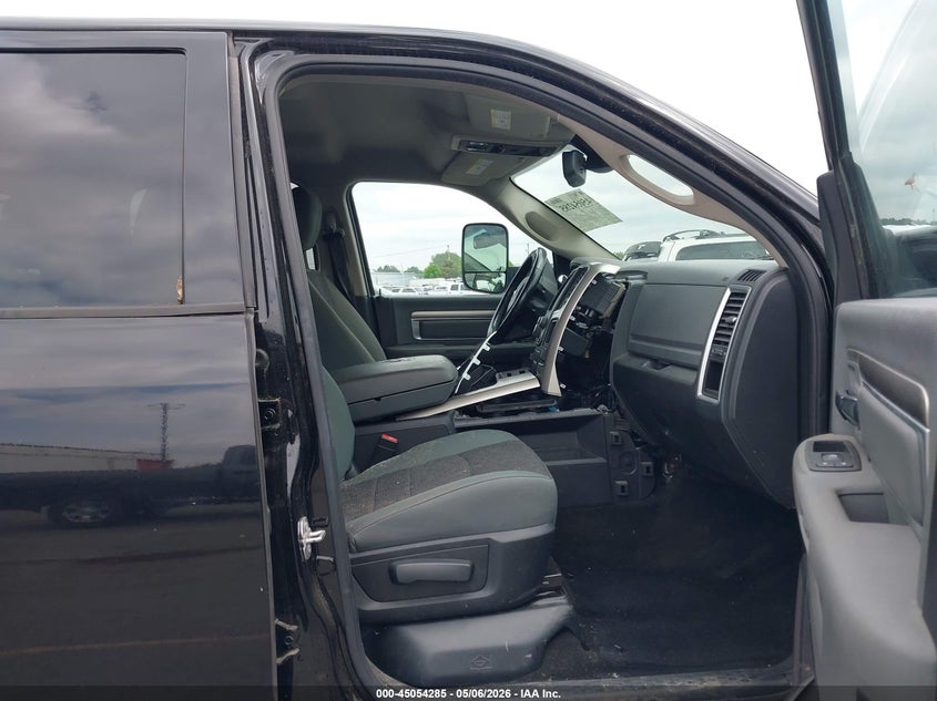 2015 RAM 3500 auction photo 7