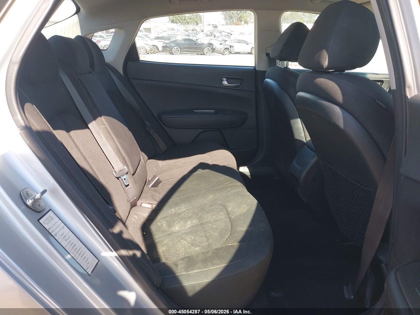 2019 KIA OPTIMA LX — Photo 8