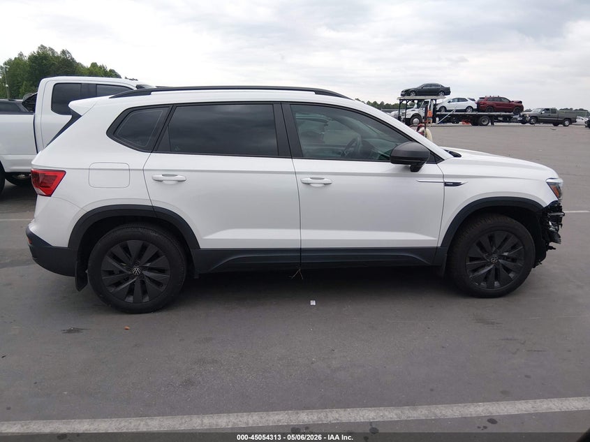 2023 VOLKSWAGEN TAOS 1.5T S — Фото 14