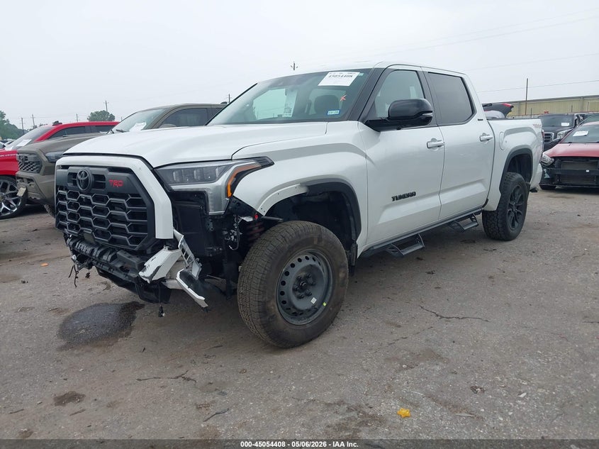 TOYOTA TUNDRA - zdjęcie 2
