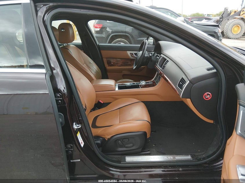 2014 JAGUAR XF SEDAN 3.0L V-6 DI, DOHC, VVT, SUPERCHARGER, 340HP
