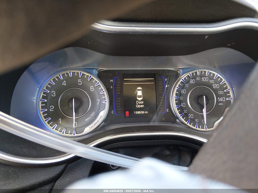 2015 CHRYSLER 200 auction photo 7
