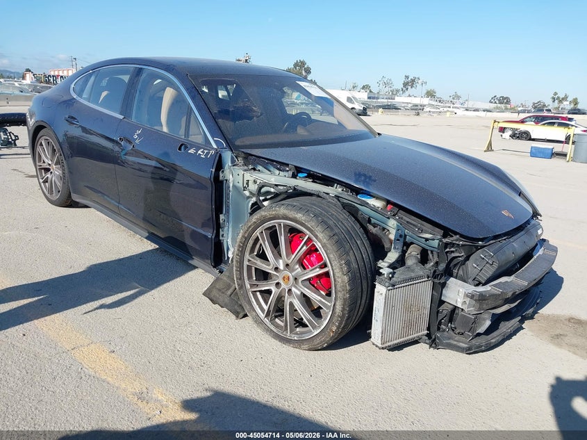2022 Porsche Panamera