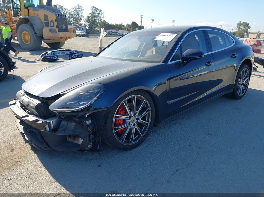 2022 PORSCHE PANAMERA auction photo 2