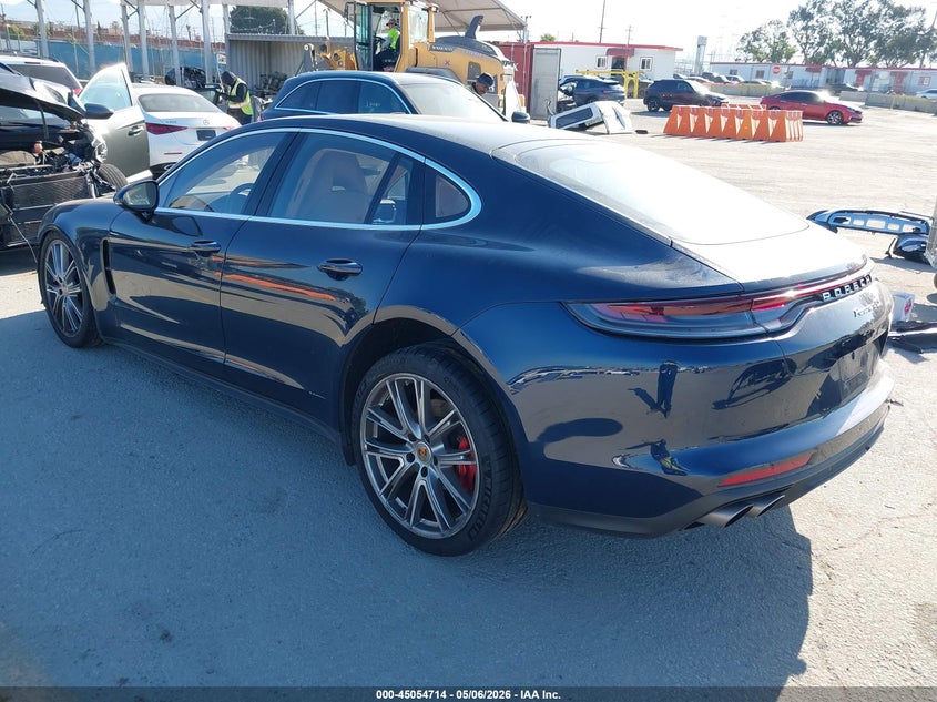 2022 PORSCHE PANAMERA auction photo 3