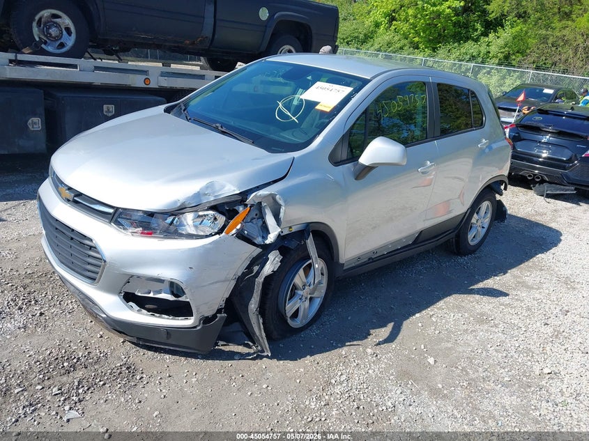2020 CHEVROLET TRAX auction photo 2