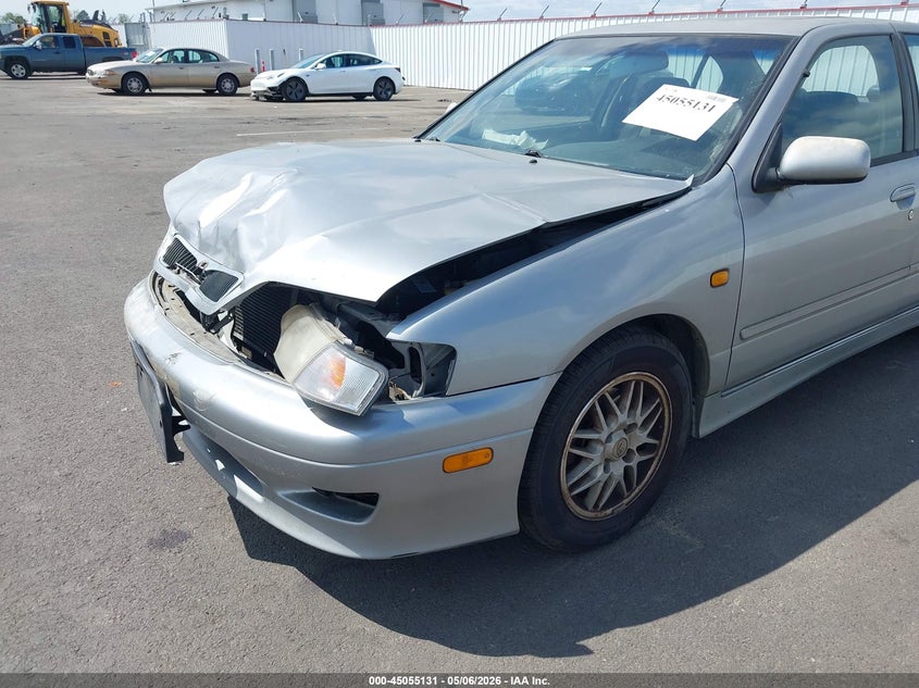 2000 Infiniti G20 Luxury/Touring VIN: JNKCP11A3YT309623 Lot: 45055131