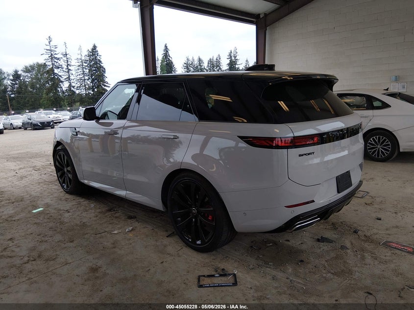 2024 LAND ROVER RANGE ROVER SPORT auction photo 3