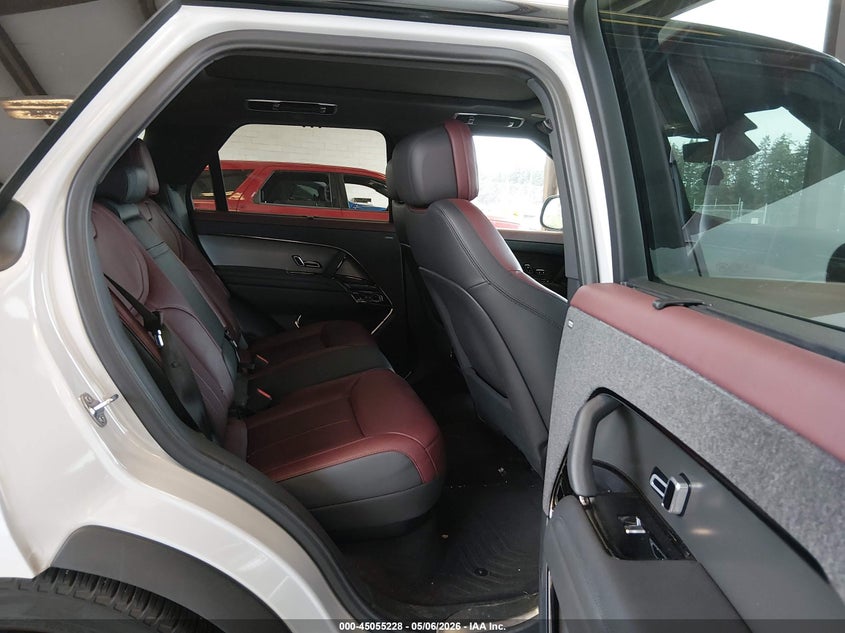 2024 LAND ROVER RANGE ROVER SPORT auction photo 8