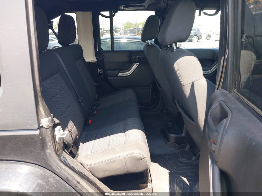 2011 JEEP WRANGLER UNLIMITED auction photo 8