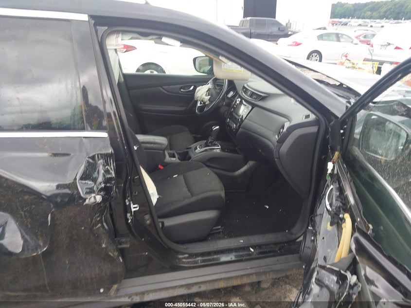 2017 NISSAN ROGUE auction photo 5