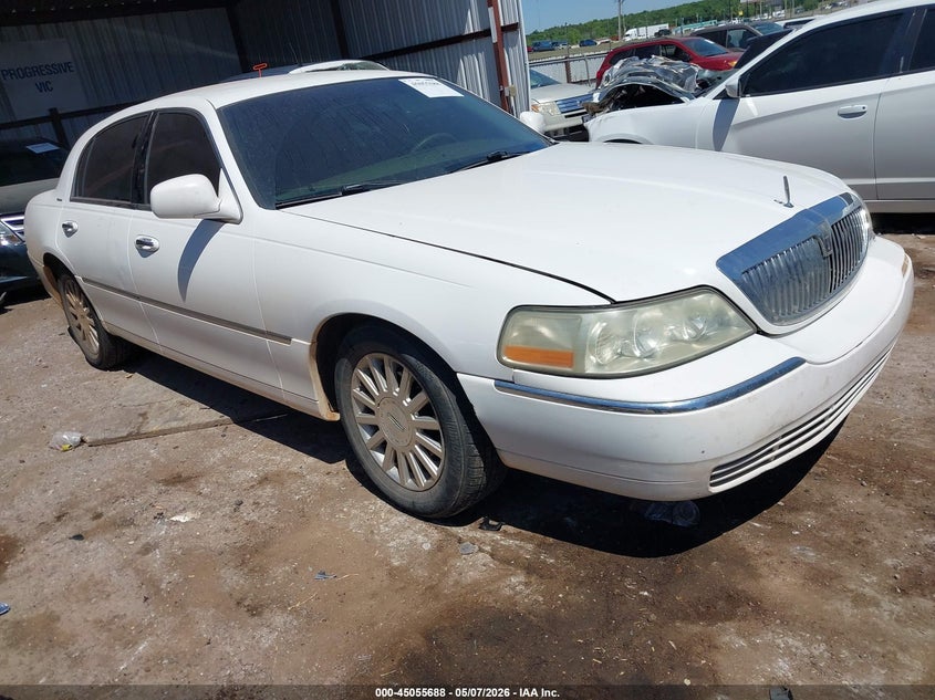 2003 Lincoln Town Car Executive