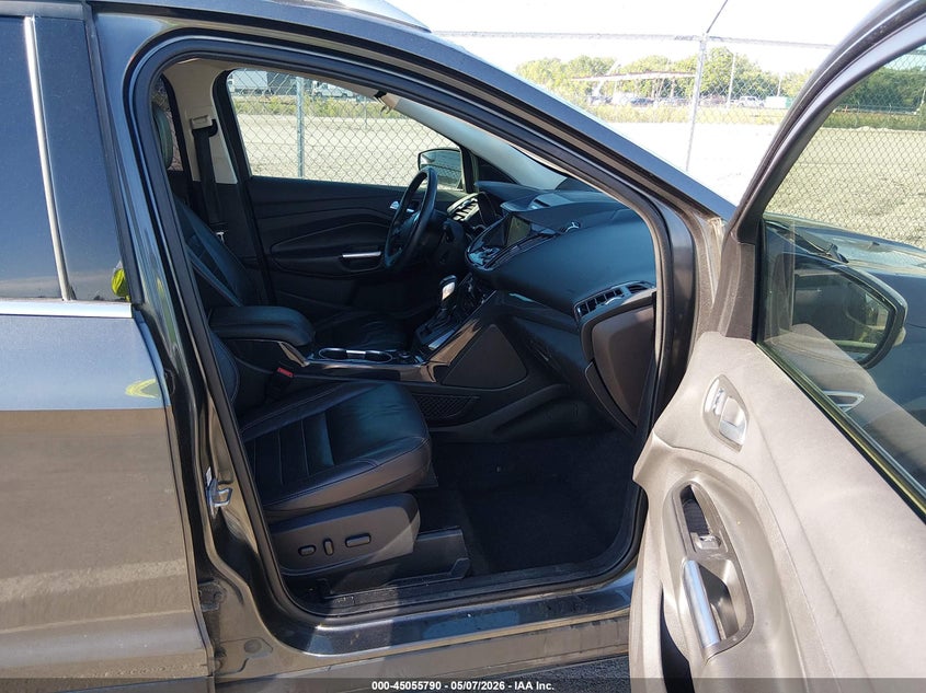 2016 FORD ESCAPE auction photo 5