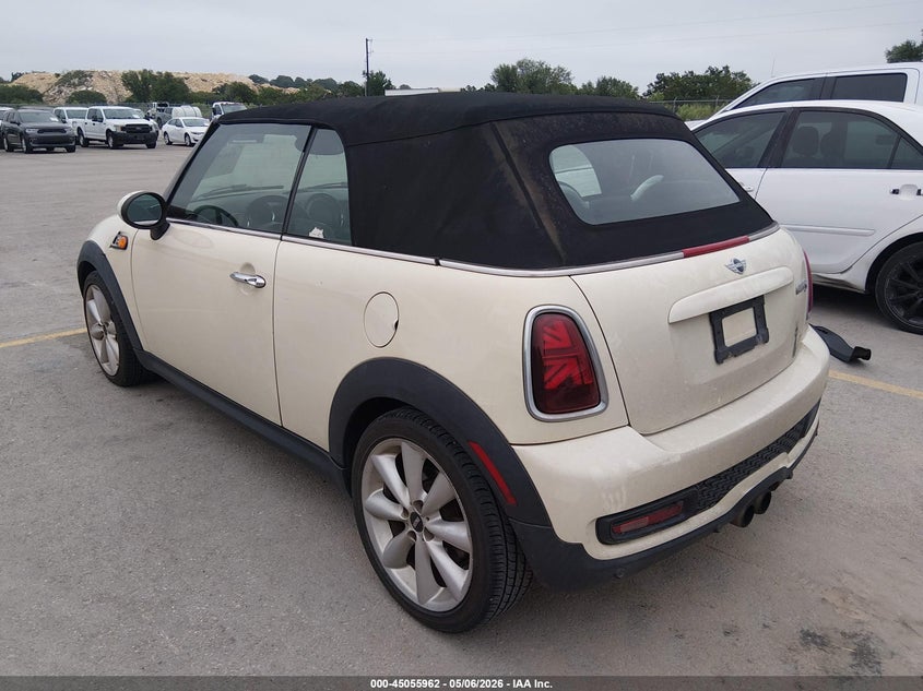 2015 MINI CONVERTIBLE auction photo 3