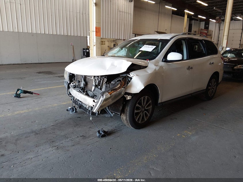 2015 NISSAN PATHFINDER auction photo 2