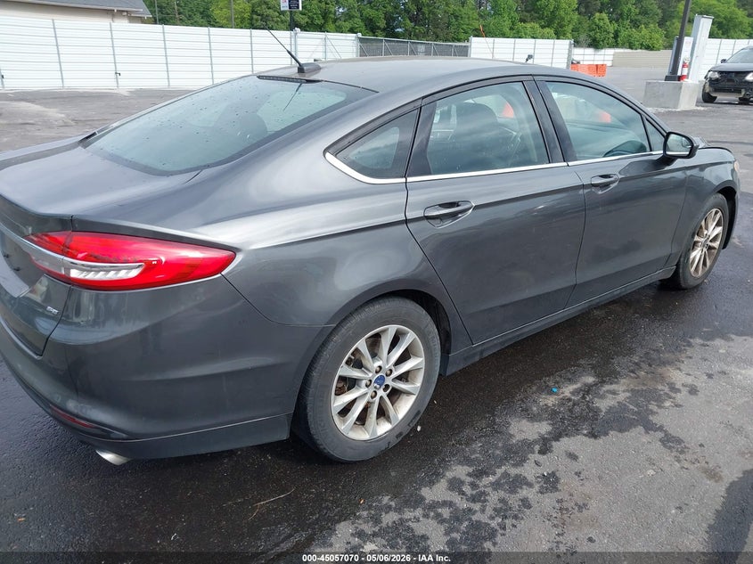 Vin: 3fa6p0h7xhr108683, lot: 45554615, ford fusion se 20174