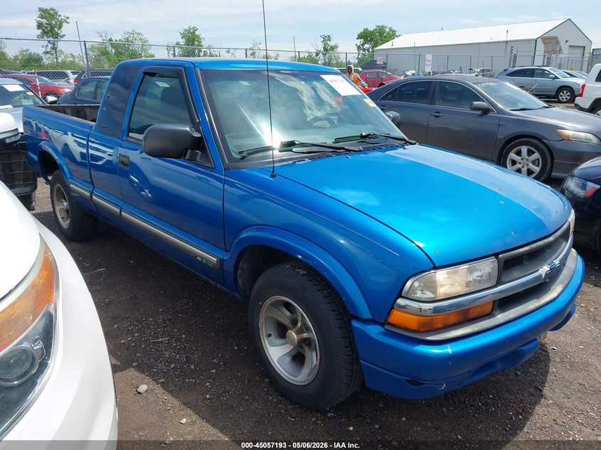 CHEVROLET S-10 2000. Lot# 45057193. VIN 1GCCS1941YK167387. Photo 1