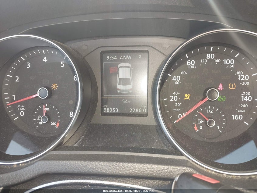 VOLKSWAGEN PASSAT 2018 VIN 1VWBA7A36JC042712