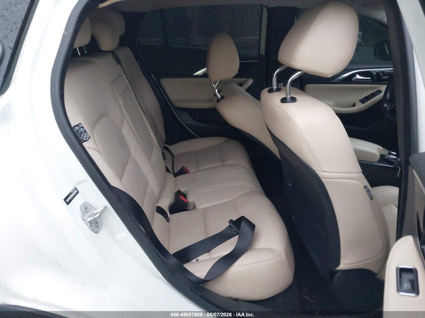 2018 Infiniti Qx30 Premium VIN: SJKCH5CR6JA057566 Lot: 45057609