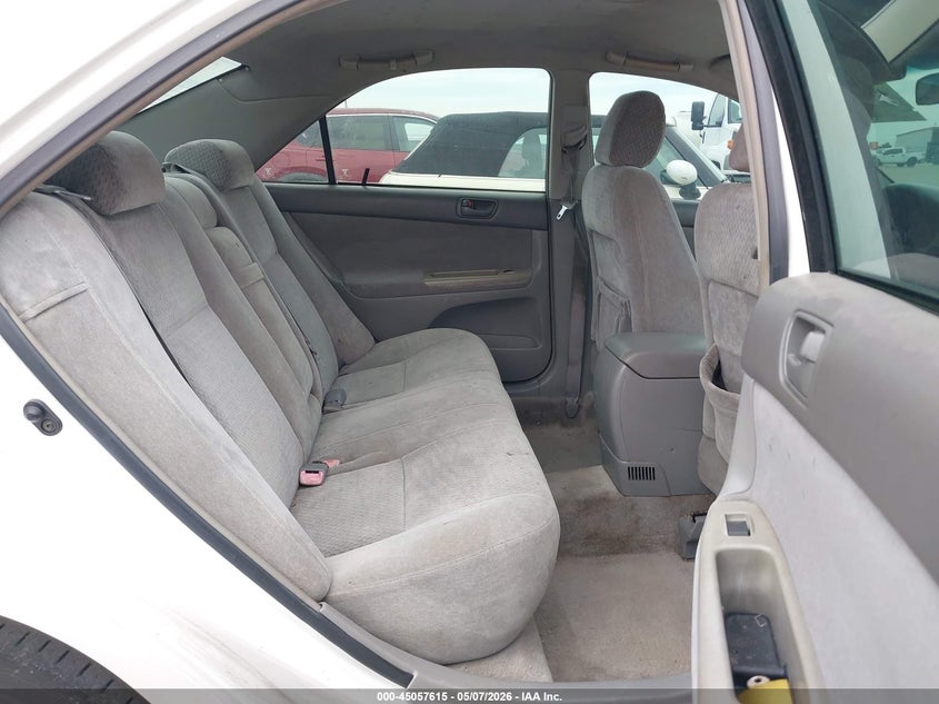 2004 TOYOTA CAMRY auction photo 8