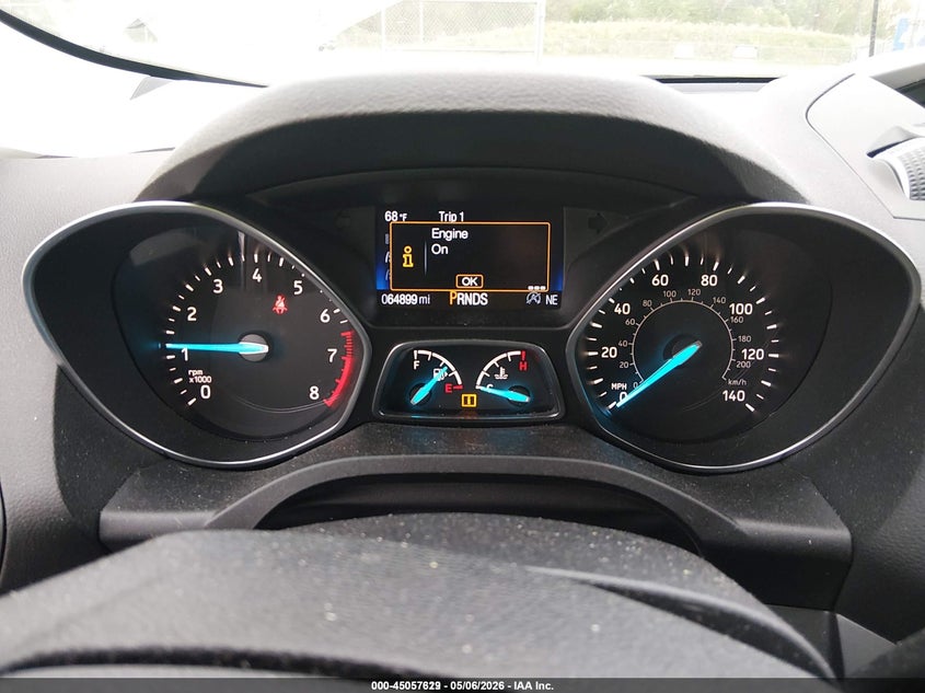 VIN 1FMCU9GD5HUE50239 2017 FORD ESCAPE SE