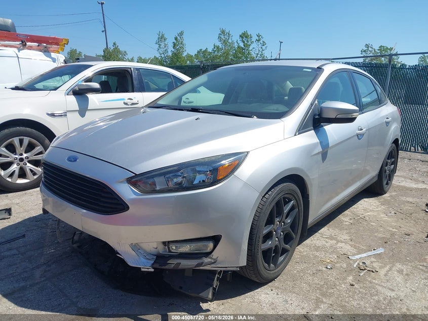 2016 Ford Focus Se 1FADP3FE5GL287707 photo 1
