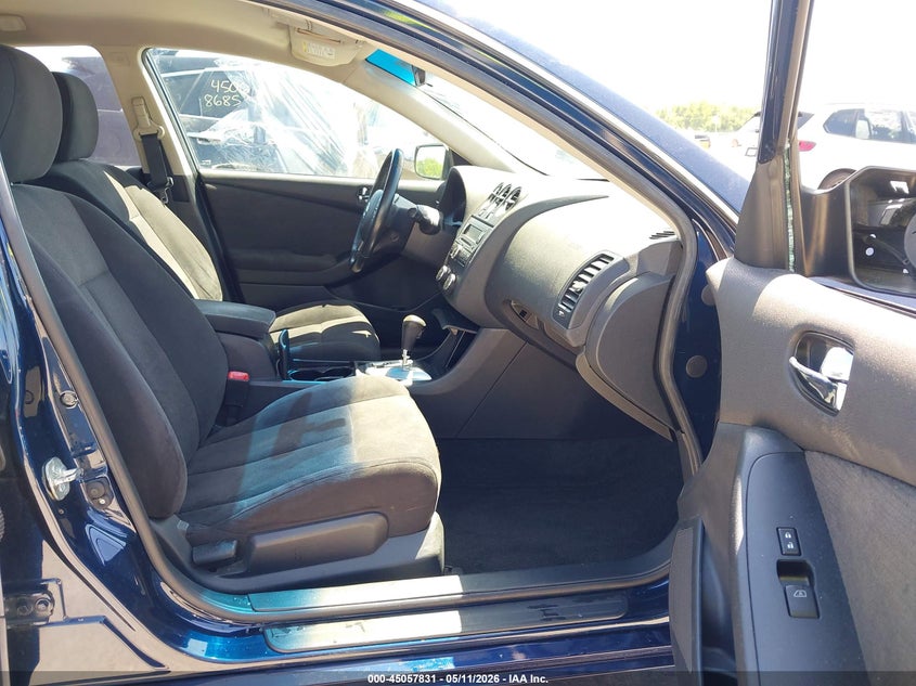 2010 NISSAN ALTIMA auction photo 5