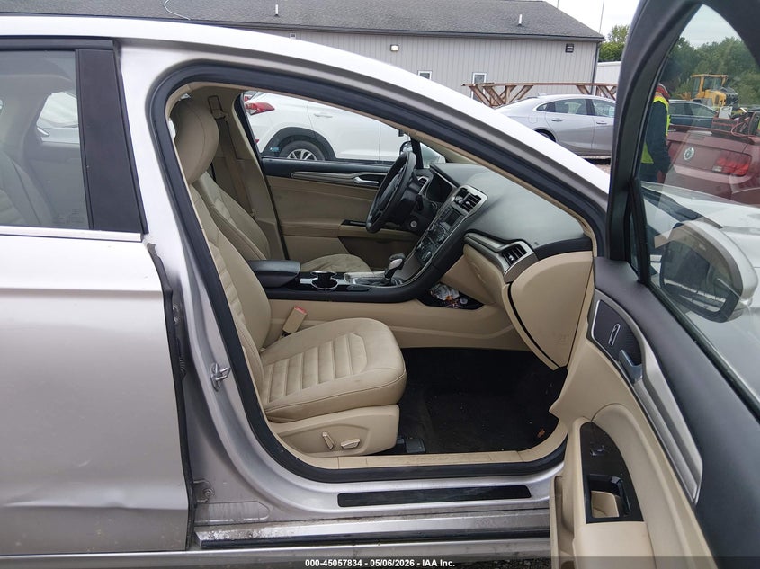 2015 FORD FUSION auction photo 5