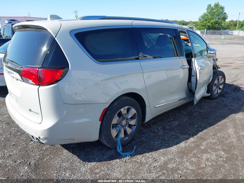 2019 CHRYSLER PACIFICA HYBRID auction photo 4