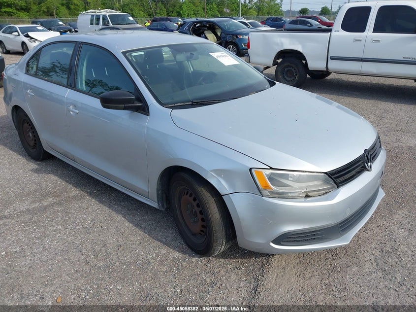 2013 VOLKSWAGEN JETTA 2.0L S