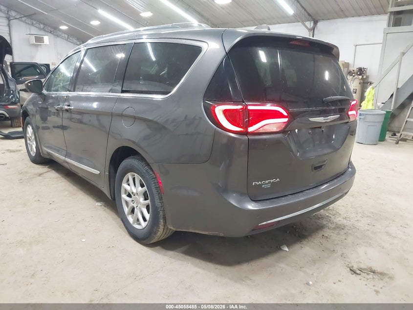 Vin: 2c4rc1bg0lr192402, lot: 45556030, chrysler pacifica touring l 20203