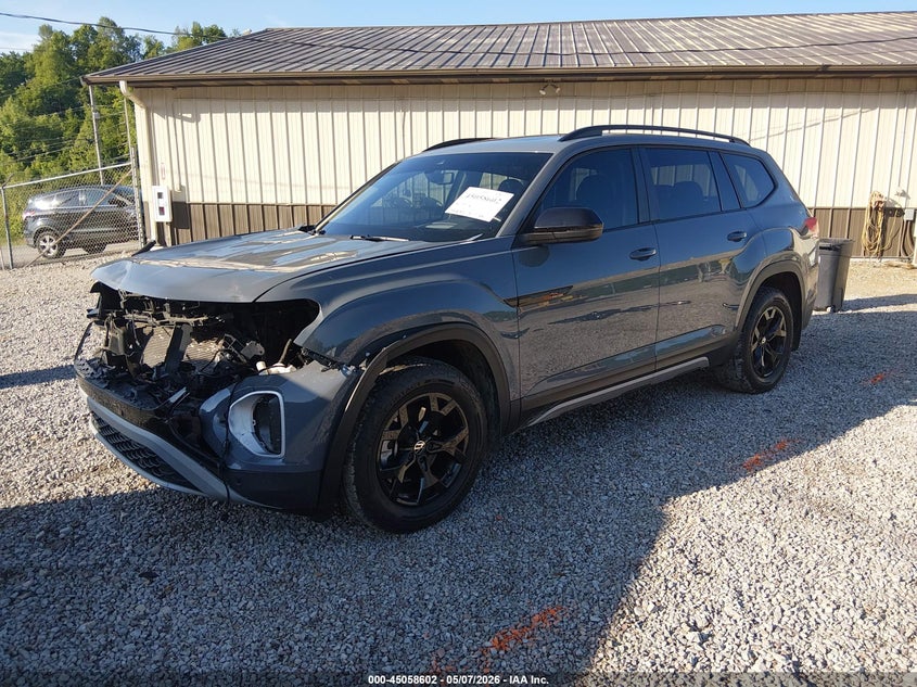 2024 VOLKSWAGEN ATLAS auction photo 2