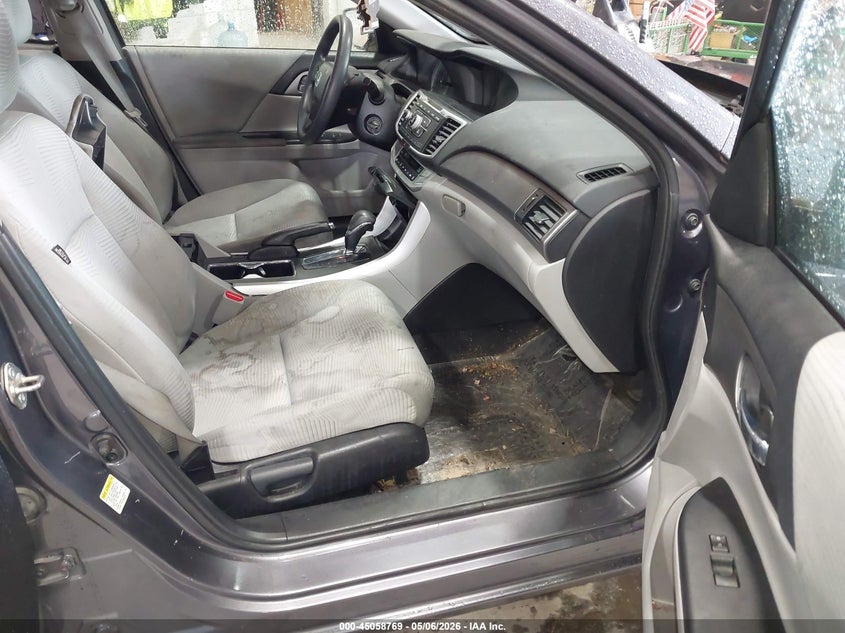 2015 HONDA ACCORD auction photo 5