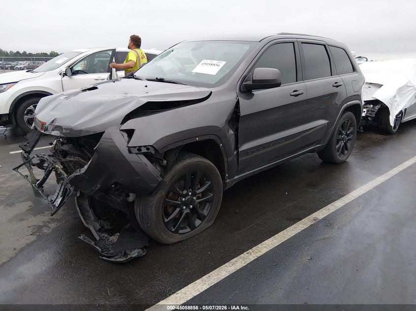 2020 Jeep Grand Cherokee Altitude 4x2 1C4RJEAG4LC329185 photo 1