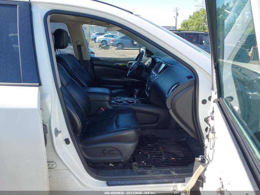 2015 NISSAN PATHFINDER auction photo 5